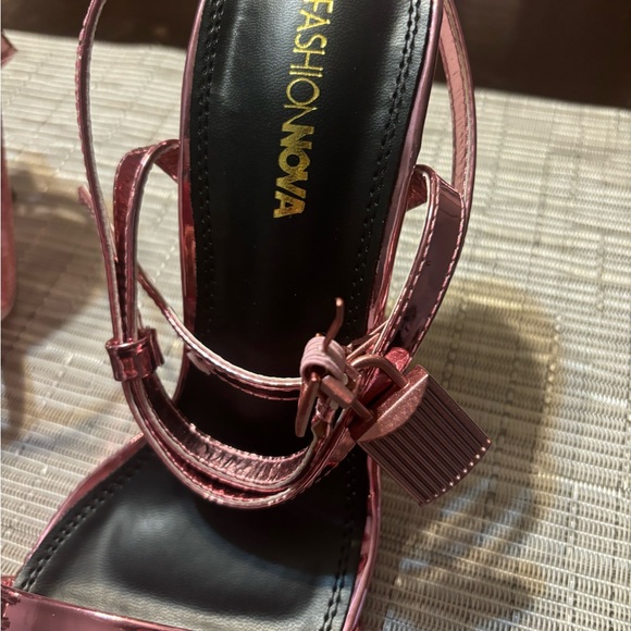 Rose gold, pink, high heels, size 7 1/2 brand new from Fashion Nova - Picture 2 of 11